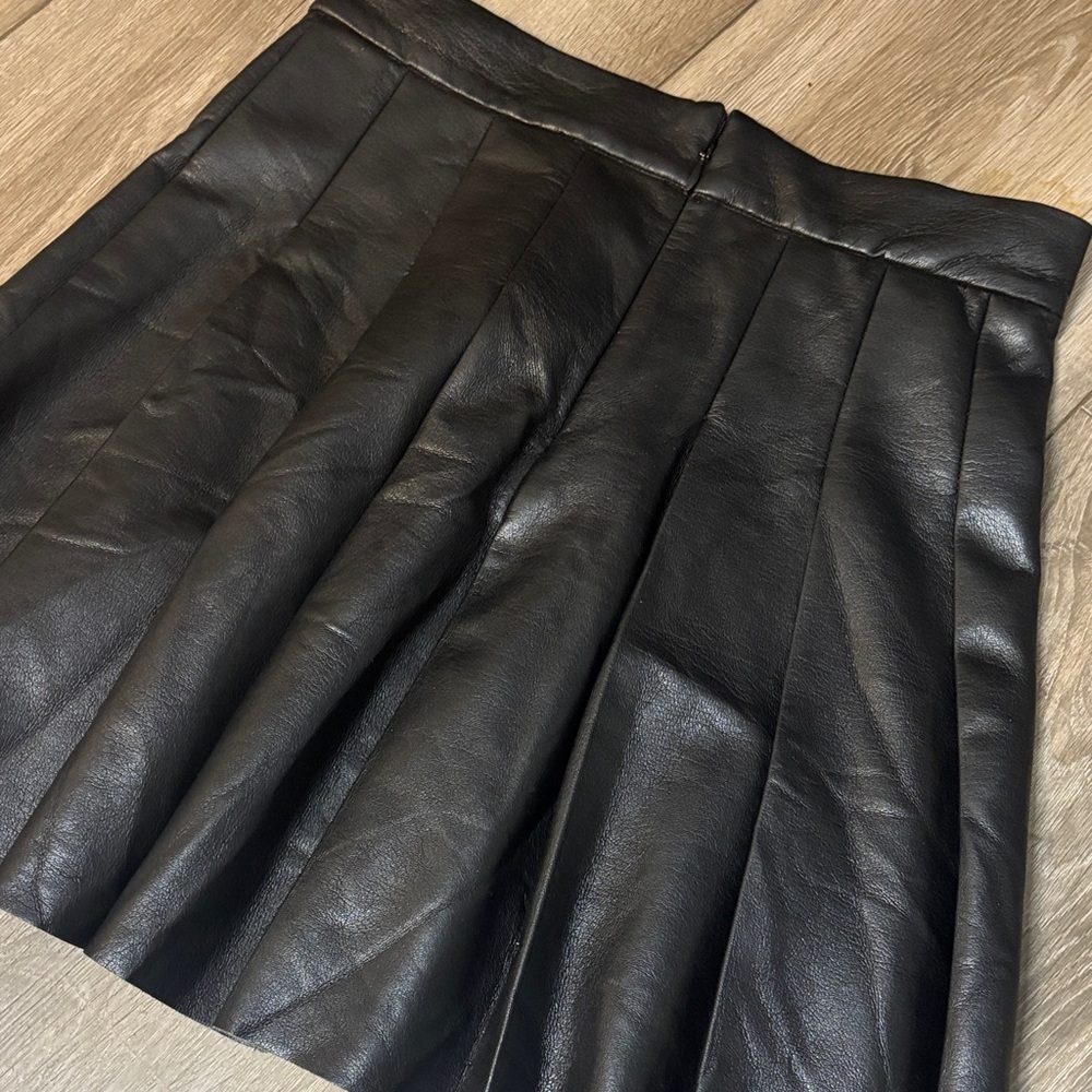 Aritzia Sunday Best Black Vegan Leather Pleated Skater Skirt - Picture 8 of 11